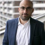 Profesor de universidad con experiencia con diferentes edades. Clases en español o en inglés.
